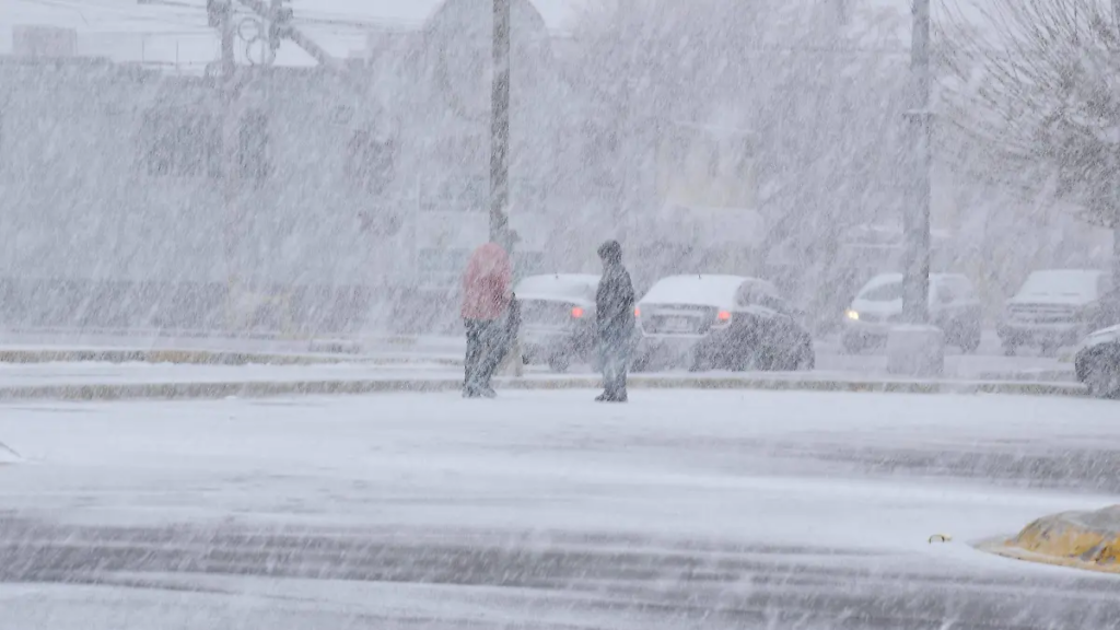Cae nieve en Ciudad Juárez
